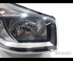 FARO ANTERIORE DESTRO RENAULT Trafic Serie 2601094