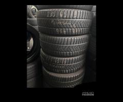 Gomme seminuove invernali 235 45 19 pirelli