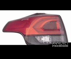 fanale posteriore led esterno toyota rav 4 da 2016 - 2