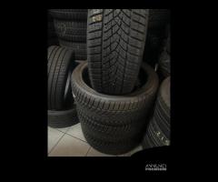 Gomme seminuove 215 40 18 goodyear