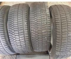 4 gomme usate 225 70 16 kleber