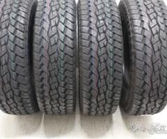 4 gomme nuove 285 60 18 Toyo