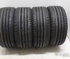 295 40 20 - 265 45 20 Michelin