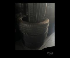 Gomme seminuove  225 45 19 dunlop