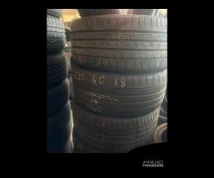 Gomme seminuove 235 40 18 continetal