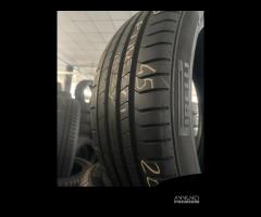 Gomme seminuove 245 45 20 pirelli