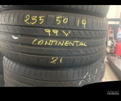 Gomme seminuove 235 50 19 continetal