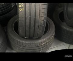 Gomme seminuove 255 40 18 michelin