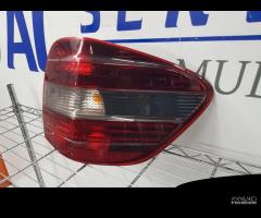 Fanale Stop DX Mercedes ML (W164) - 2005 a 2011