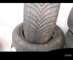 Gomme 215/55 16