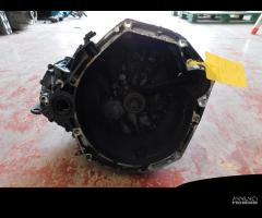 cambio manuale 6 marce 1.5 D nissan qashqai J10 - 1