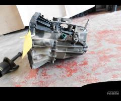 cambio manuale 6 marce 1.5 D nissan qashqai J10 - 4