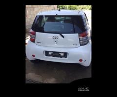 Toyota iQ