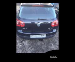 Golf 5 2.0 tdi 4 motion vendiamo ricambi golf 5