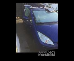 Mitsubishi colt anno 07 - 2