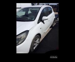 Opel Corsa E anno 2016 - 3