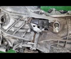 CAMBIO MANUALE COMPLETO AUDI A4 Avant (8ED) 01X301