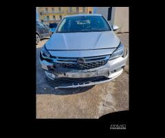 OPEL ASTRA PER RICAMBI