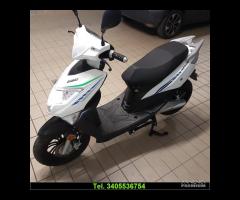 F17 BIANCO SCOOTER  L1e = 50cc DISPONIBILE - 2