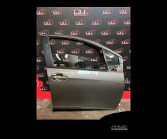 Porta anteriore destra Toyota Yaris