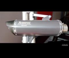 Marmitta XMAX 300  anni 2017-2022 Akrapovic