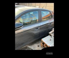 OPEL Corsa 6ª serie INCIDENTATA