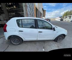 Ricambi Dacia Sandero 1.4 benz/gpl 75cv del 2010