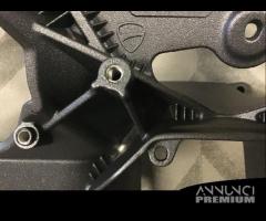 Supporto fanale alluminio per ducati 959 1299