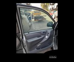 Ricambi Chrysler Voyager 2.8 CRD 150cv del 2007 - 11