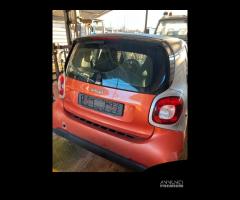 Smart fortwo 2016 ricambi disponibili