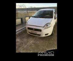 Fiat grande punto 1300 m jet ricambi disponibili