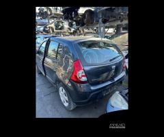 RICAMBI USATI AUTO DACIA Sandero 1Â° Serie Benzina