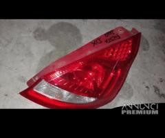 Faro Post DX Ford Fiesta 010