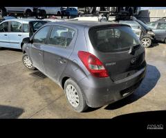 RICAMBI USATI AUTO HYUNDAI i20 1Â° Serie Benzina 1