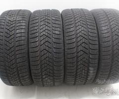 4 gomme usate invernali 295 35 21 Pirelli