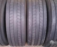 4 gomme usate 305 70 22.5 good year - 1