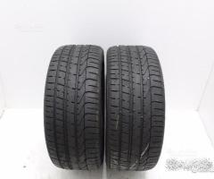 Coppia. Di pneumatici. Usati 245 35 18 pirelli