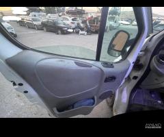 Ricambi Opel Vivaro 2.0 CDTI 114cv del 2009