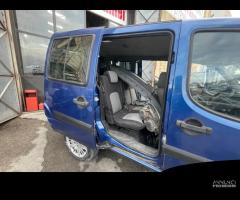 Ricambi Fiat Doblo 1.3 MTJ 16V 84cv del 2006 - 17