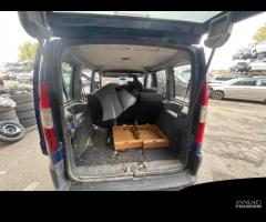 Ricambi Fiat Doblo 1.3 MTJ 16V 84cv del 2006 - 18