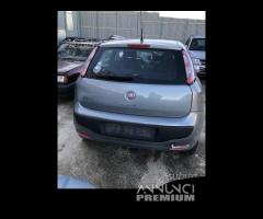 Fiat punto evo 1300 m jet ricambi disponibili - 1