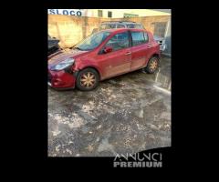 Renault clio 1500 dci 2010 ricambi disponibili