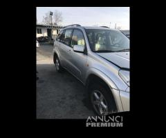 Toyota rav 4 benzina ricambi