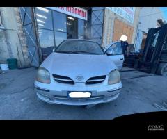 Ricambi Nissan Almera Tino 2.2 TD 114cv del 2001