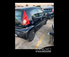 Peugeot 107 2009 ricambi disponibili