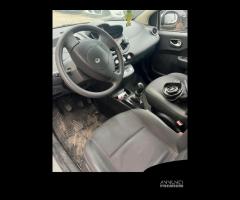 Renault twingo 2011 ricambi disponibili