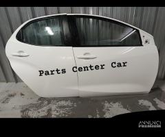 Porta anteriore e posteriore toyota yaris 2022