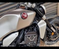 Honda CB 1000 R - 04/2022 - Accessoriata - 5