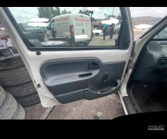 Ricambi Renault Kangoo 1.9 diesel 54cv del 2001