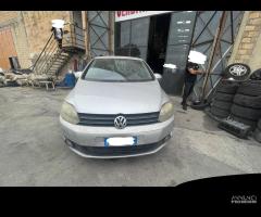 Ricambi Volkswagen Golf Plus 1.6 benz del 2009 - 1